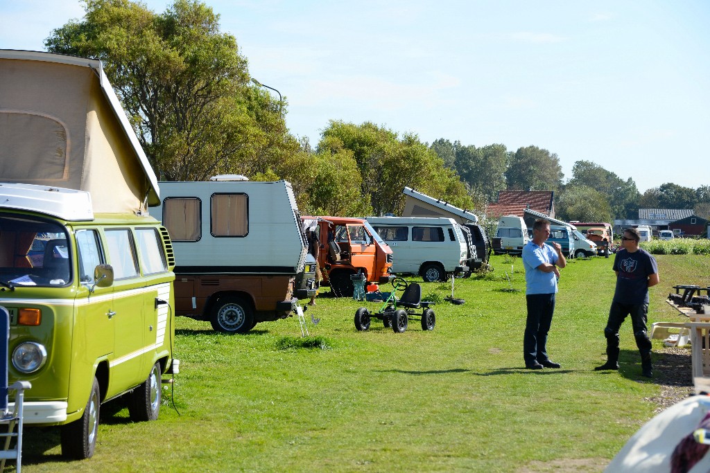 ../Images/Onderdelenmarkt op De Strandwal 020.jpg